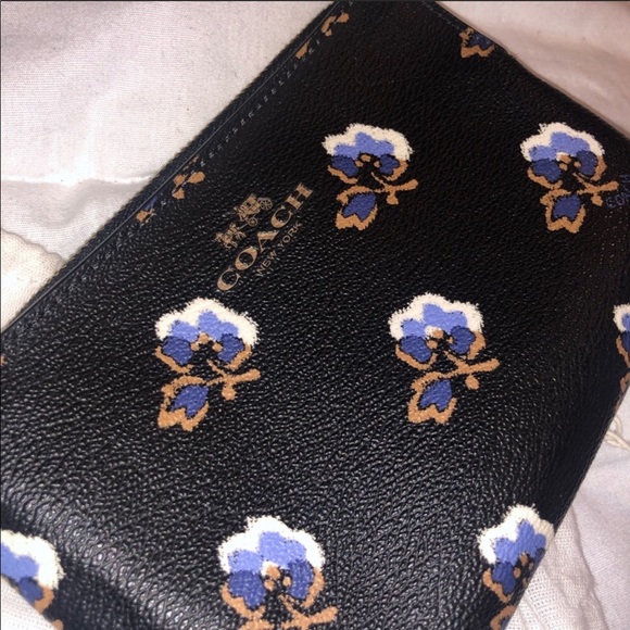 Coach Handbags - Selling for a friend